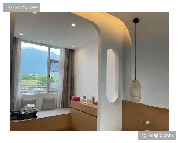 邹敬园训练像高压发动机,回家客厅却像精品民宿,普通人看了心态要崩 邹敬园训练像高压发动机,回家客厅却像精品民宿,普通人看了心态要崩